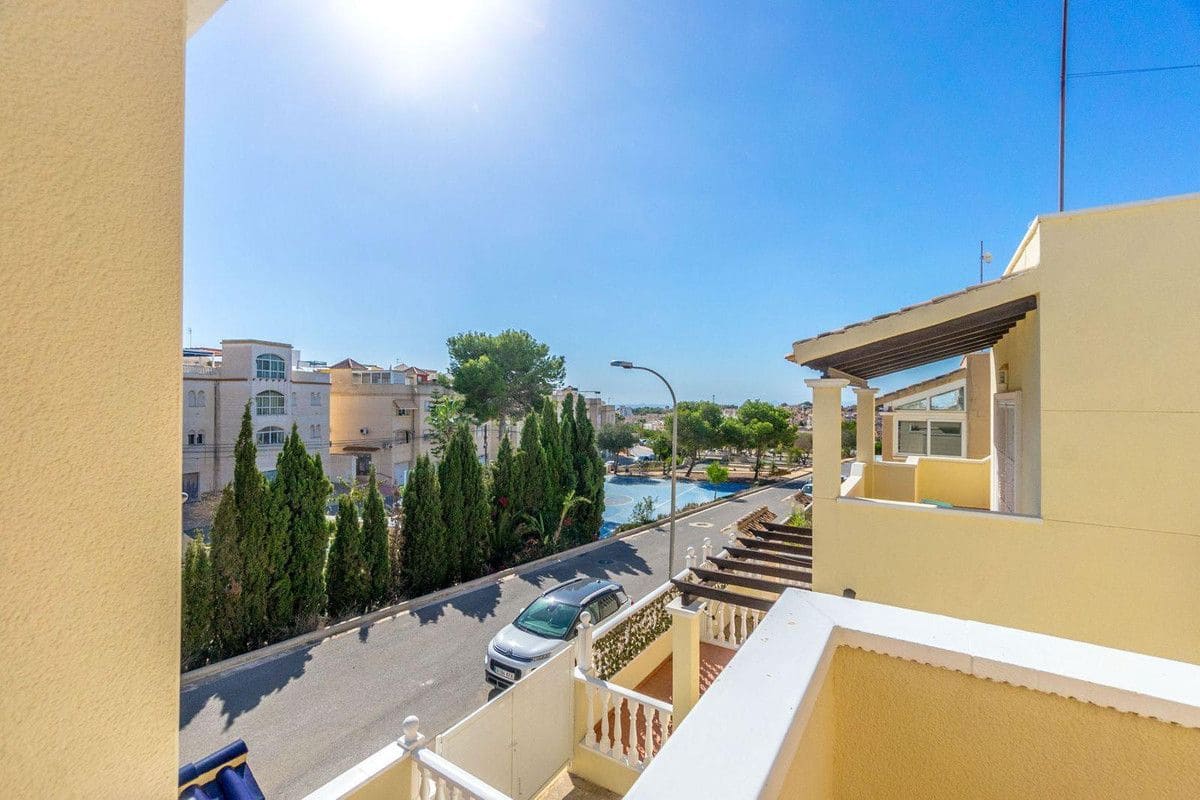 3 chambre Villa/Maison à vendre à Torrevieja - 295 000 € (Ref: 10017797)