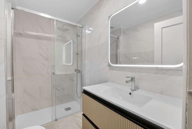 2 Zimmer Apartment zu verkaufen in Torrevieja - 198.900 € (Ref: 10017801)