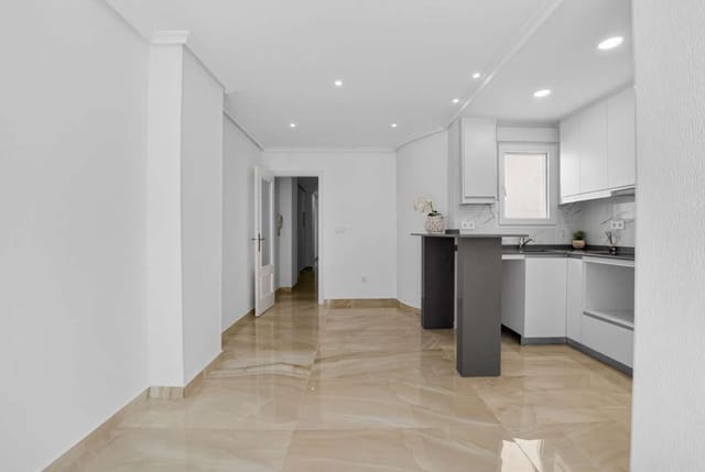 2 Zimmer Apartment zu verkaufen in Torrevieja - 198.900 € (Ref: 10017801)