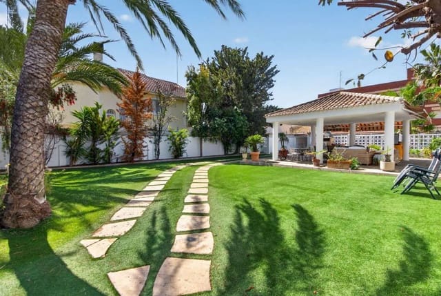 3 Zimmer Villa zu verkaufen in Lo Pagan, San Pedro del Pinatar mit Pool - 995.000 € (Ref: 10017804)