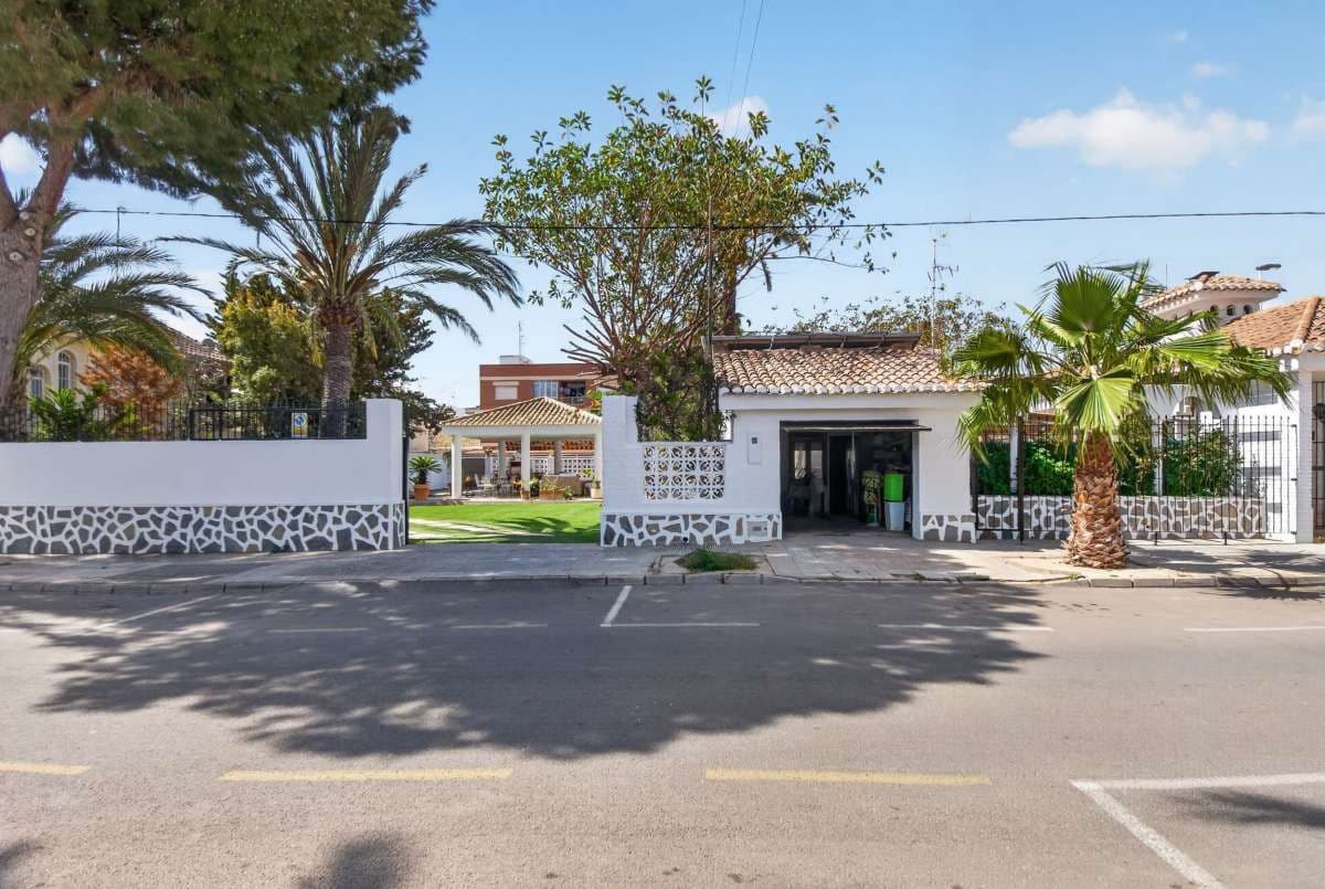 3 Zimmer Villa zu verkaufen in Lo Pagan mit Pool - 995.000 € (Ref: 10017804)