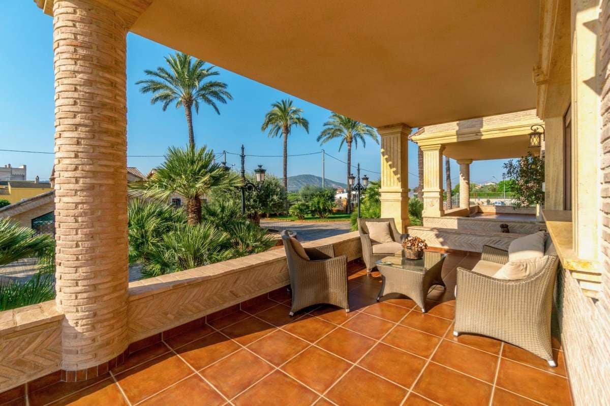 4 soveværelse Villa til salg i Orihuela med swimmingpool - € 1.799.990 (Ref: 10017805)