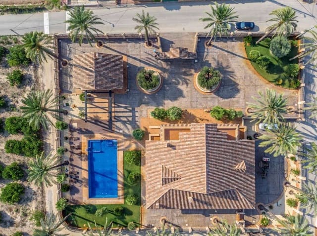4 bedroom Villa for sale in Molins - Campaneta - San Bartolomé, Orihuela with pool - € 1,799,990 (Ref: 10017805)