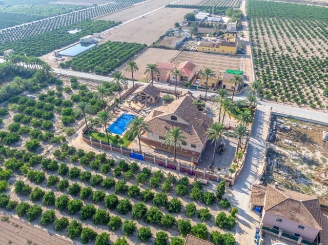 4 bedroom Villa for sale in Molins - Campaneta - San Bartolomé, Orihuela with pool - € 1,799,990 (Ref: 10017805)