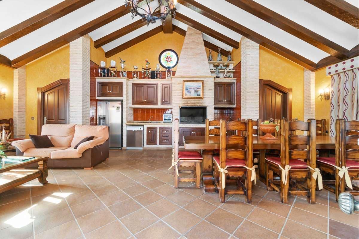 4 soveværelse Villa til salg i Orihuela med swimmingpool - € 1.799.990 (Ref: 10017805)