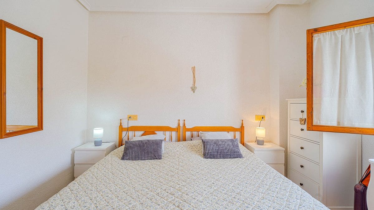 2 soverom Leilighet til salgs i Orihuela Costa - € 165 000 (Ref: 10017807)