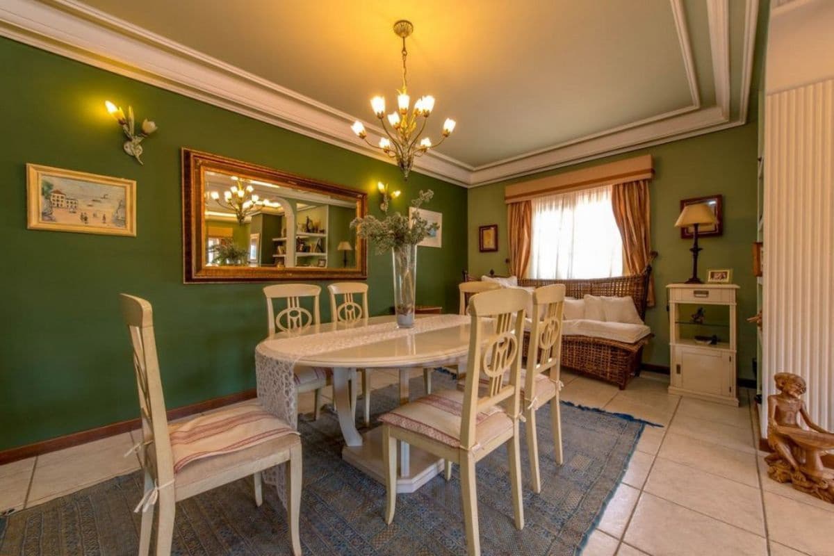 6 makuuhuone Huvila myytävänä paikassa La Mata - 950 000 € (Ref: 10017809)