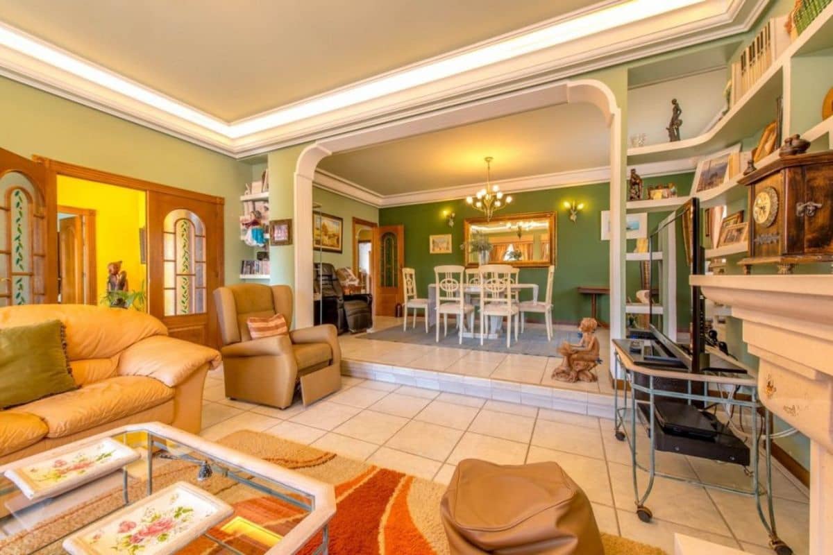 6 makuuhuone Huvila myytävänä paikassa La Mata - 950 000 € (Ref: 10017809)