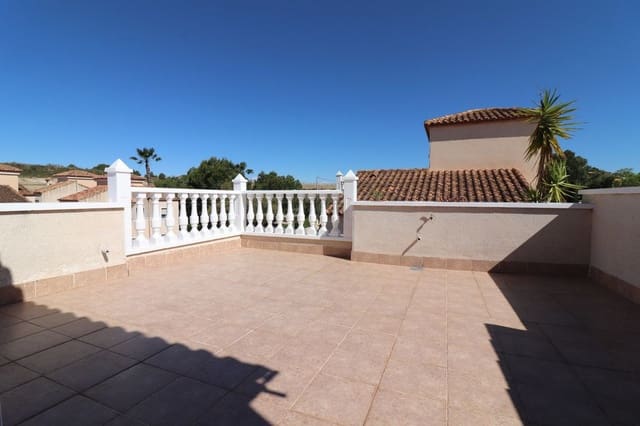 Chalet de 3 habitaciones en San Miguel de Salinas en venta con piscina - 250.000 € (Ref: 10017814)