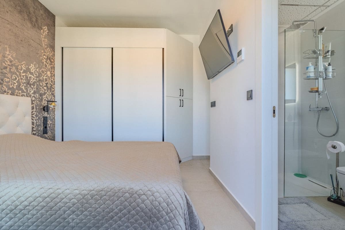 3 soverom Leilighet til salgs i Guardamar del Segura - € 620 000 (Ref: 10017817)