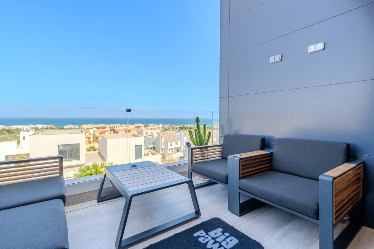 3 soverom Leilighet til salgs i Guardamar del Segura - € 620 000 (Ref: 10017817)