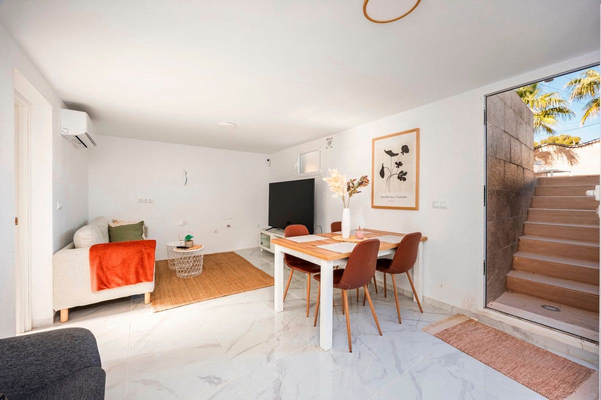 Chalet de 5 habitaciones en Rojales en venta con piscina - 590.000 € (Ref: 10017821)