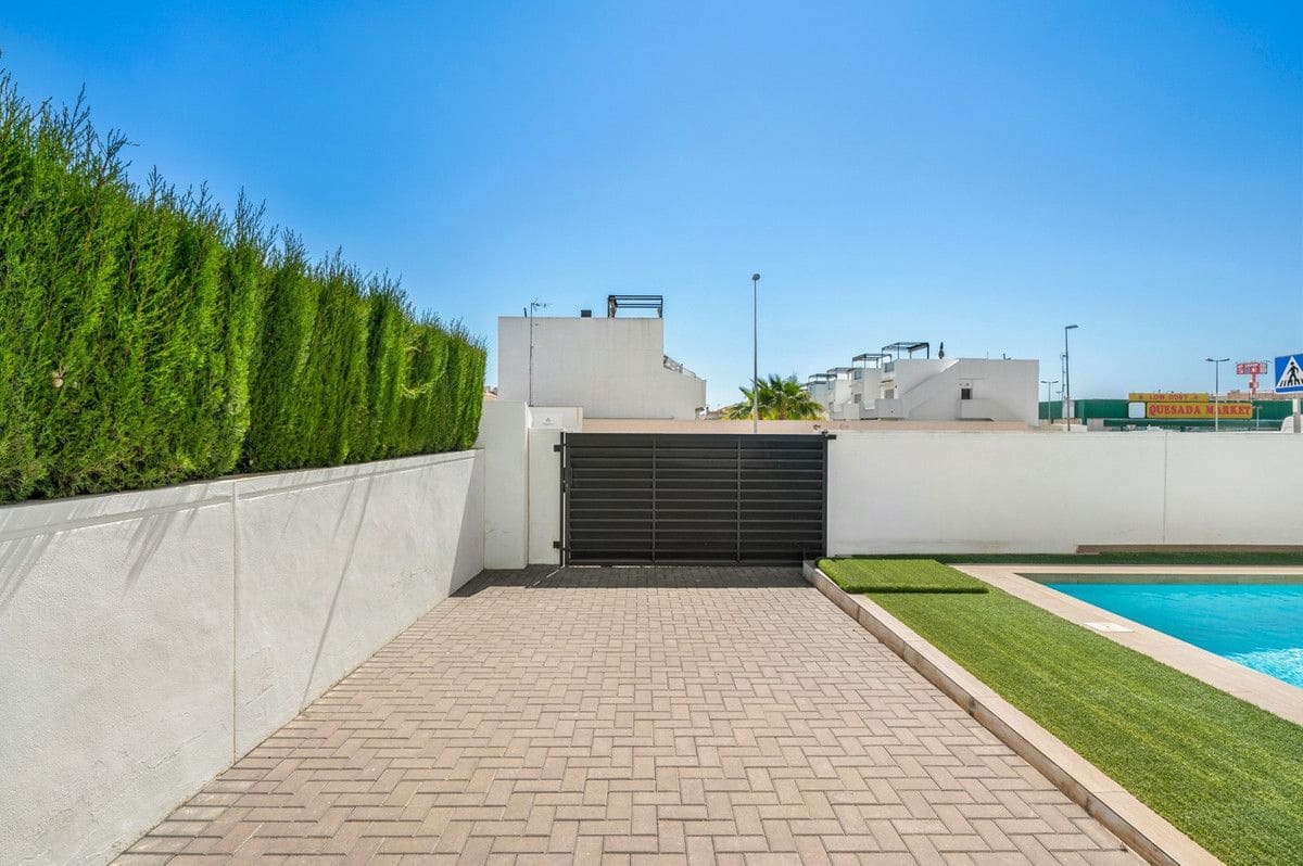 3 bedroom Villa for sale in Rojales - € 499,000 (Ref: 10017822)