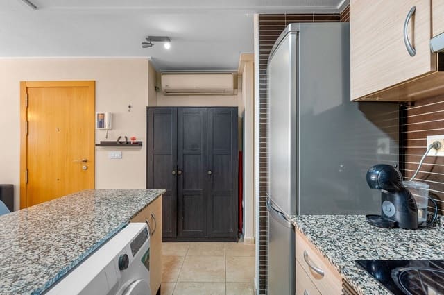 2 quarto Apartamento para venda em Mercado, Alicante cidade - 189 000 € (Ref: 10017823)