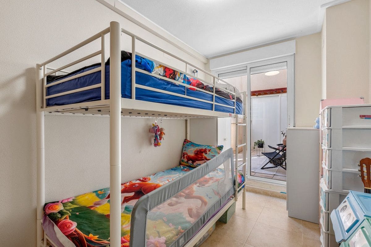2 quarto Apartamento para venda em Alicante cidade - 189 000 € (Ref: 10017823)