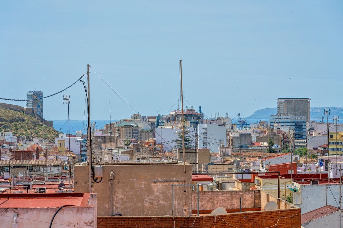 2 quarto Apartamento para venda em Alicante cidade - 189 000 € (Ref: 10017823)