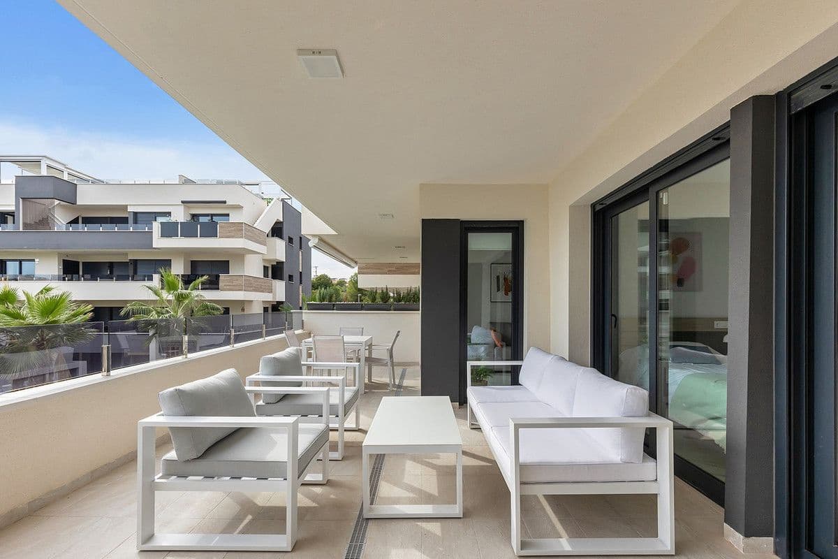 2 soverom Leilighet til salgs i Orihuela med svømmebasseng - € 289 900 (Ref: 10017825)