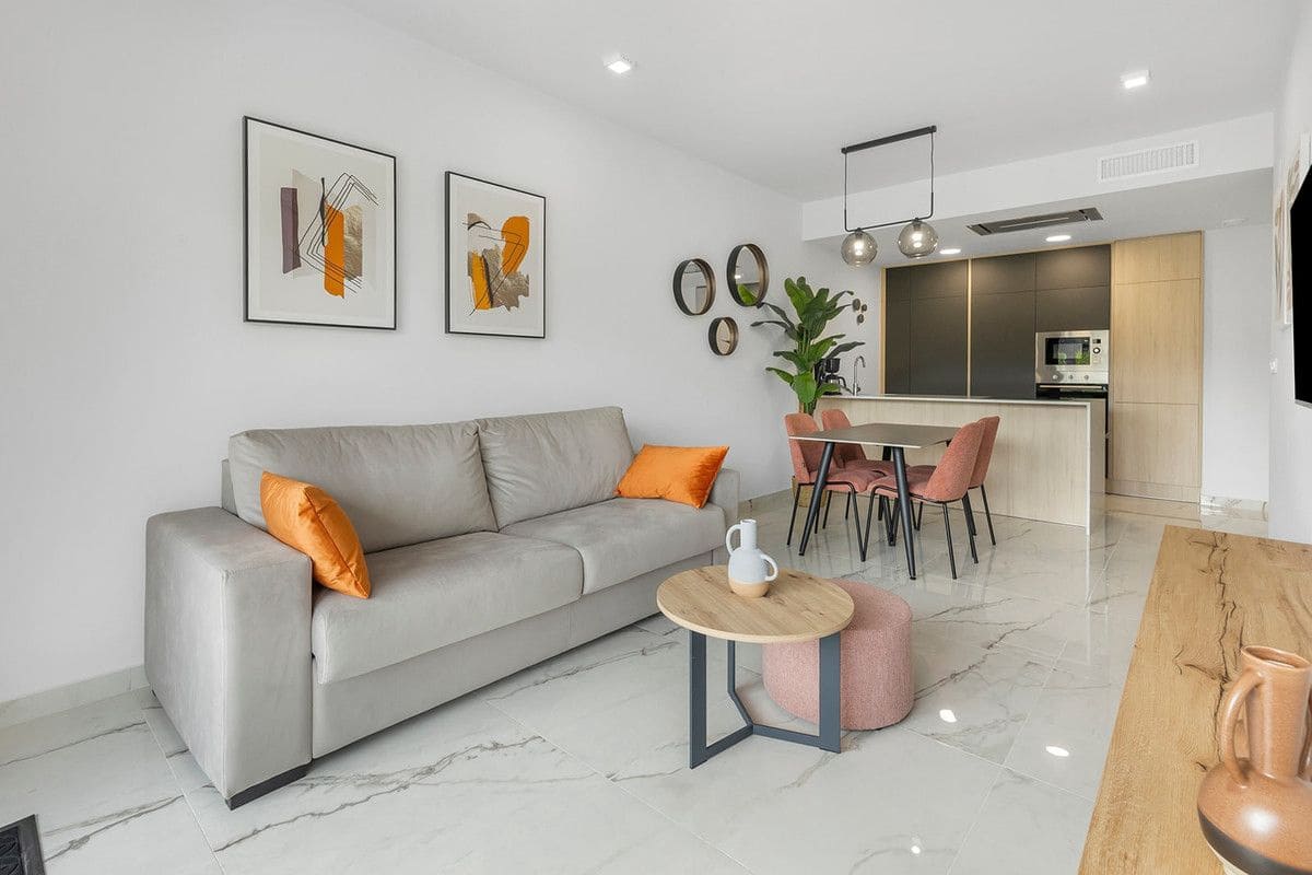 2 bedroom Apartment for sale in Orihuela with pool - € 289,900 (Ref: 10017825)
