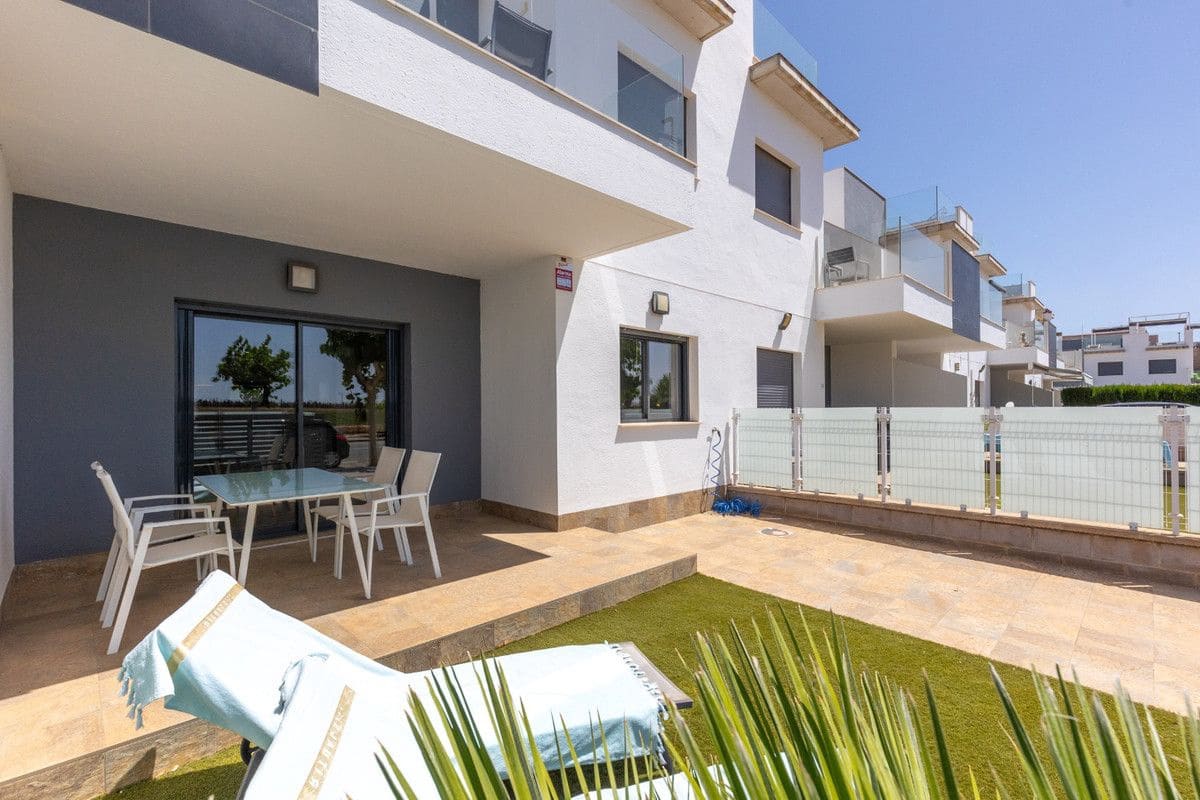 2 bedroom Apartment for sale in Pilar de la Horadada with pool - € 195,000 (Ref: 10017826)