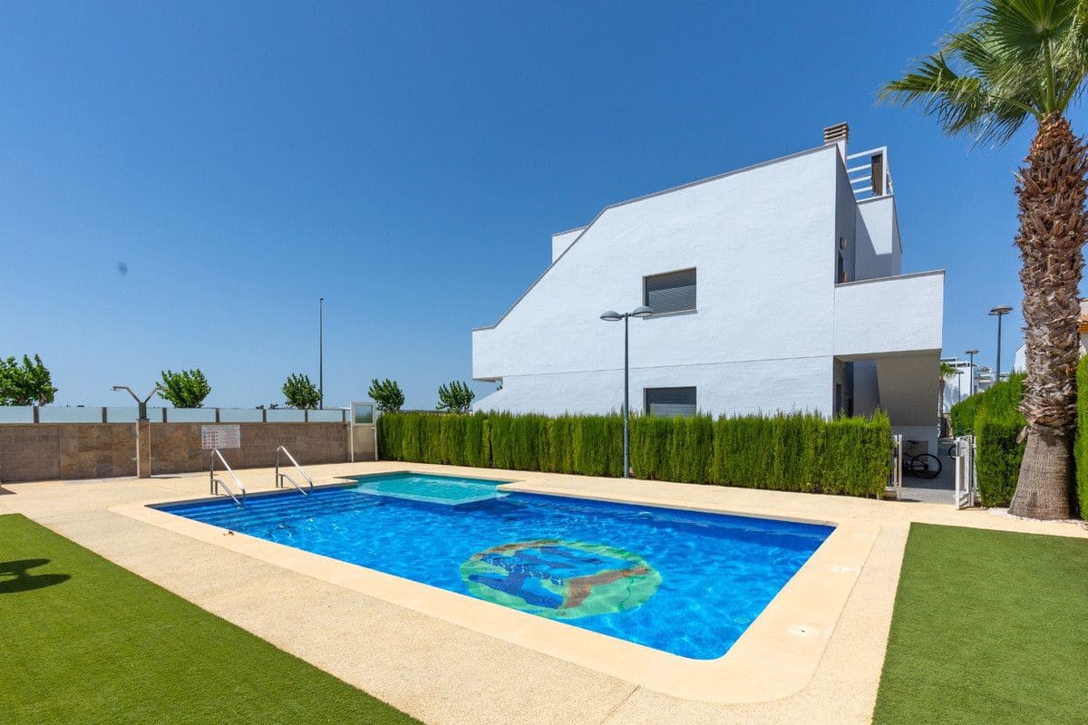 2 bedroom Apartment for sale in Pilar de la Horadada with pool - € 195,000 (Ref: 10017826)