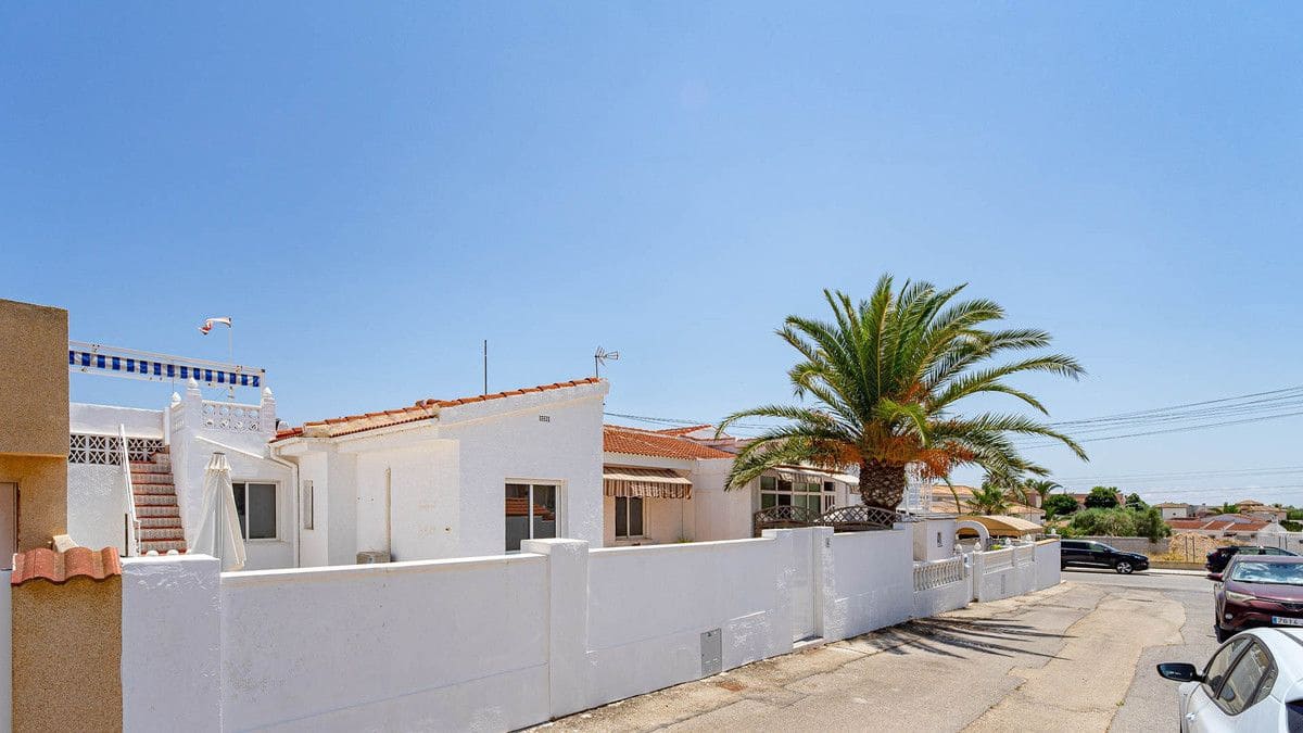 Chalet de 2 habitaciones en Rojales en venta - 185.000 € (Ref: 10017827)