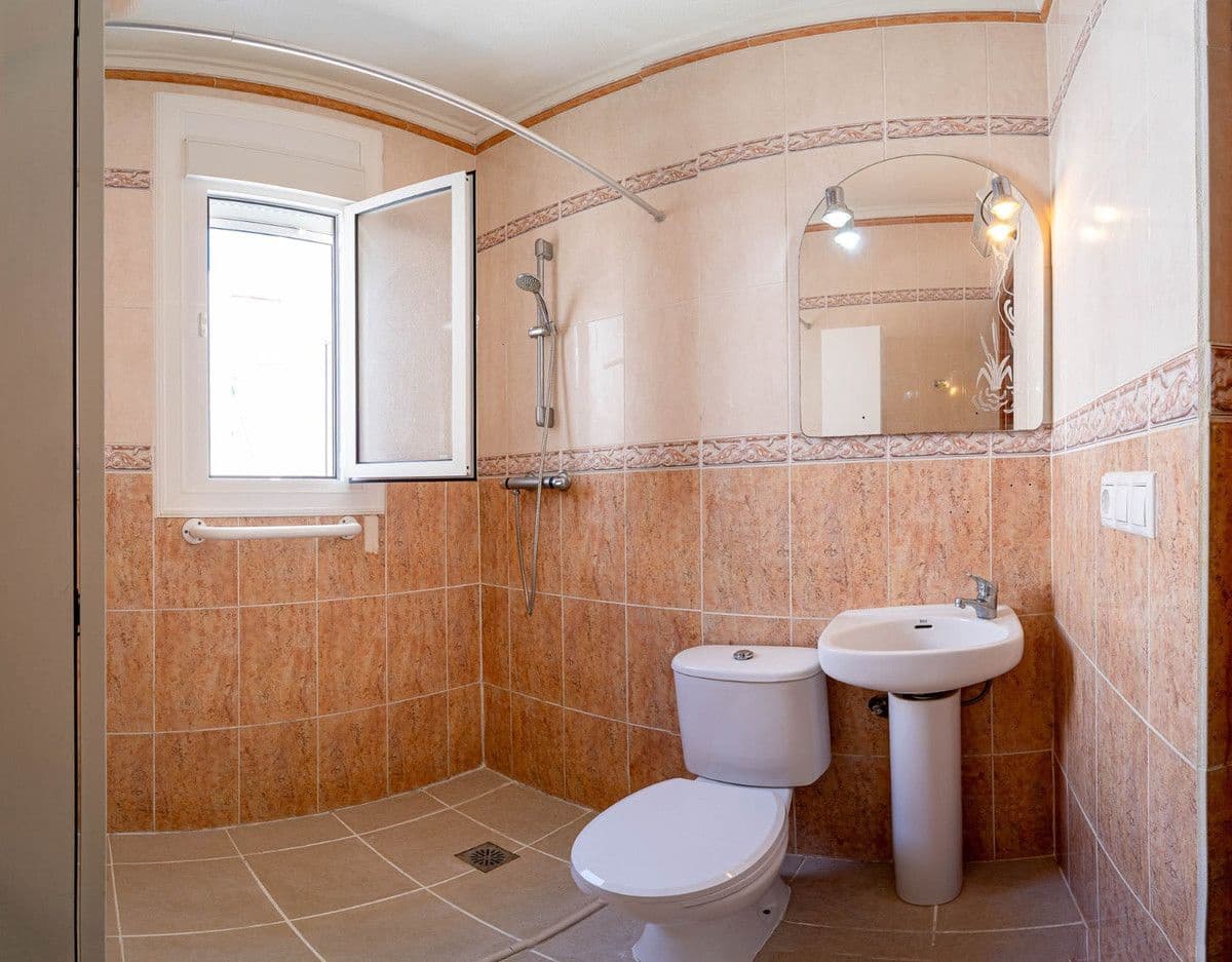 Chalet de 2 habitaciones en Rojales en venta - 185.000 € (Ref: 10017827)
