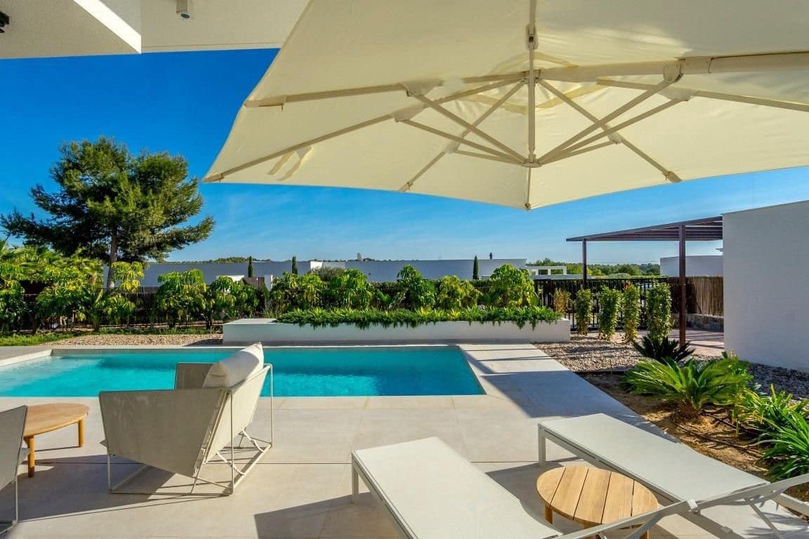 3 slaapkamer Villa te koop in Las Colinas Golf - € 1.325.000 (Ref: 10017828)