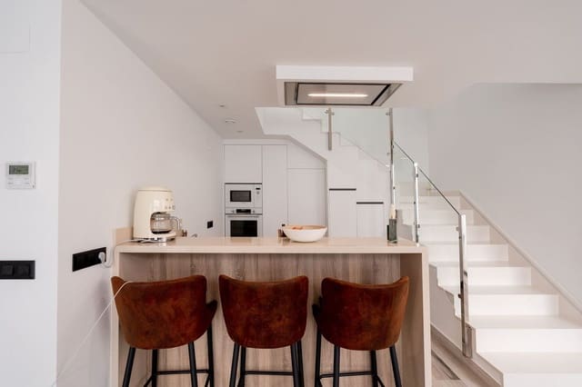 4 camera da letto Villa in vendita in Los Balcones con piscina - 429.000 € (Rif: 10017834)