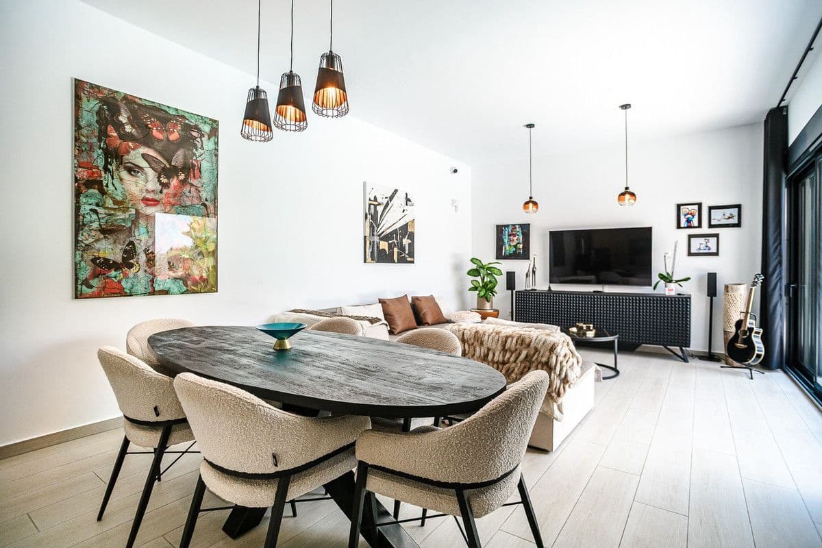 3 bedroom Villa for sale in Algorfa with pool - € 590,000 (Ref: 10017836)