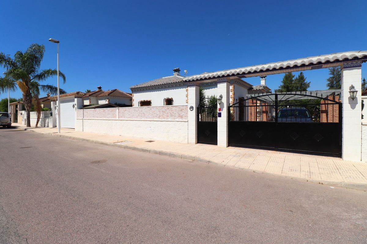 3 chambre Villa/Maison à vendre à Benijofar avec piscine - 425 000 € (Ref: 10017839)