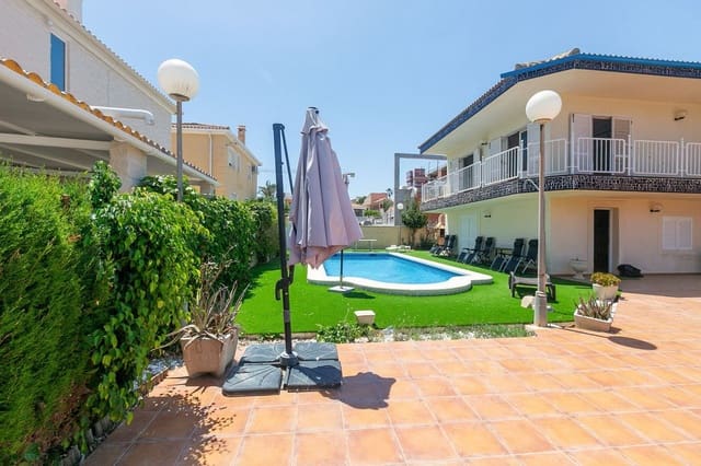 5 camera da letto Villa in vendita in Torrevieja - 1.295.000 € (Rif: 10017844)
