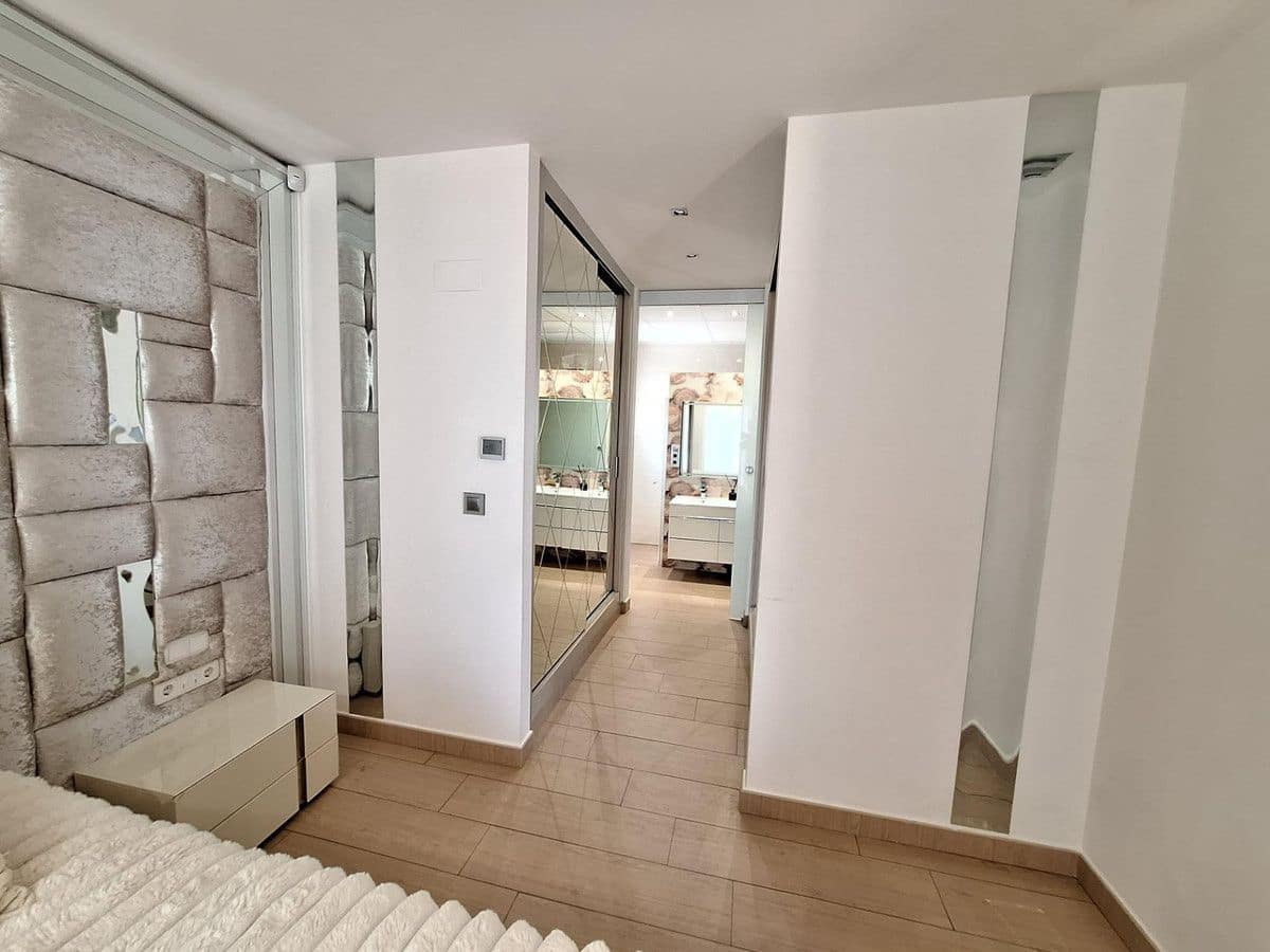 2 sypialnia Willa na sprzedaż w Torrevieja - 850 000 € (Ref: 10017845)