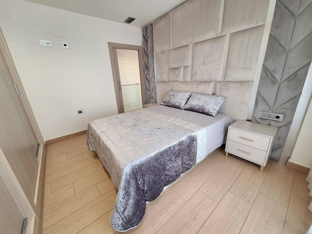 2 sypialnia Willa na sprzedaż w Torrevieja - 850 000 € (Ref: 10017845)