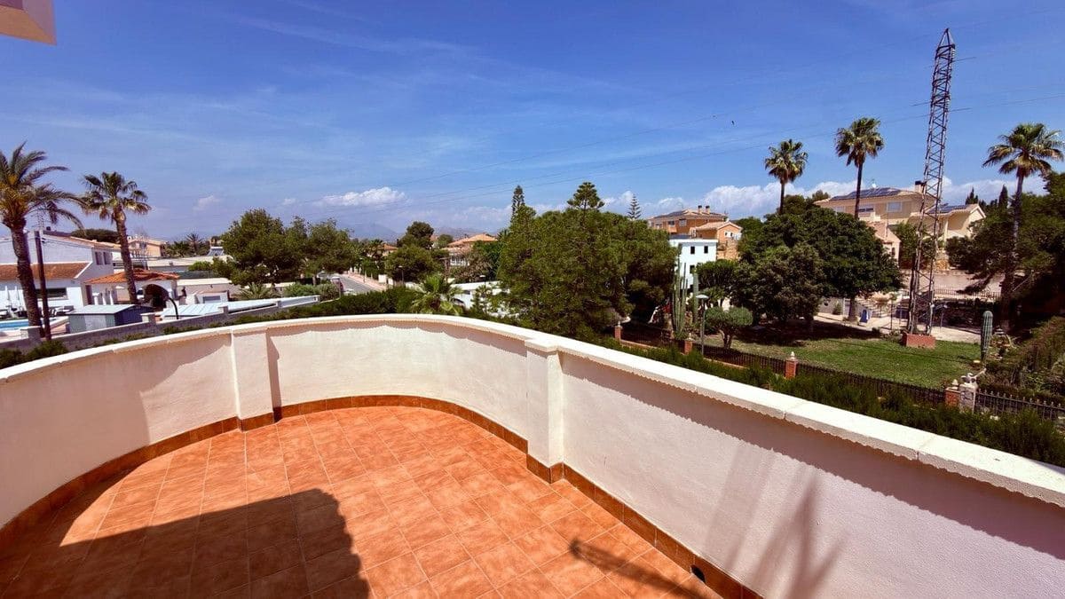4 soverom Villa til salgs i San Vicente / Sant Vicent del Raspeig - € 589 000 (Ref: 10017846)