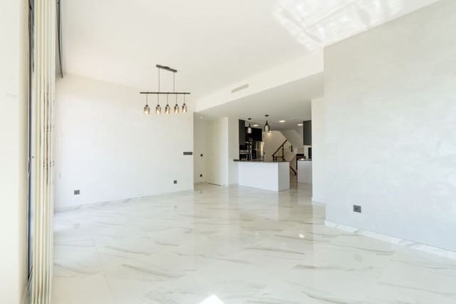 3 sypialnia Willa na sprzedaż w San Miguel de Salinas - 545 000 € (Ref: 10017848)