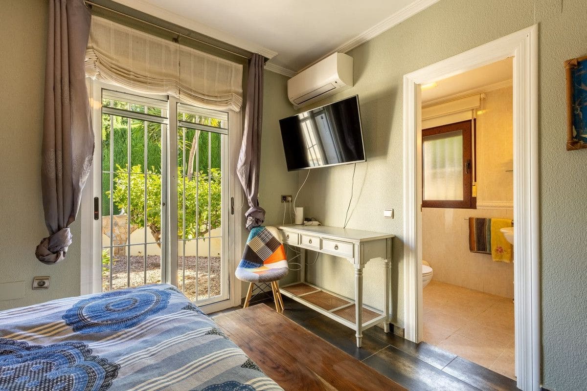 5 camera da letto Villa in vendita in Almoradi - 650.000 € (Rif: 10017849)