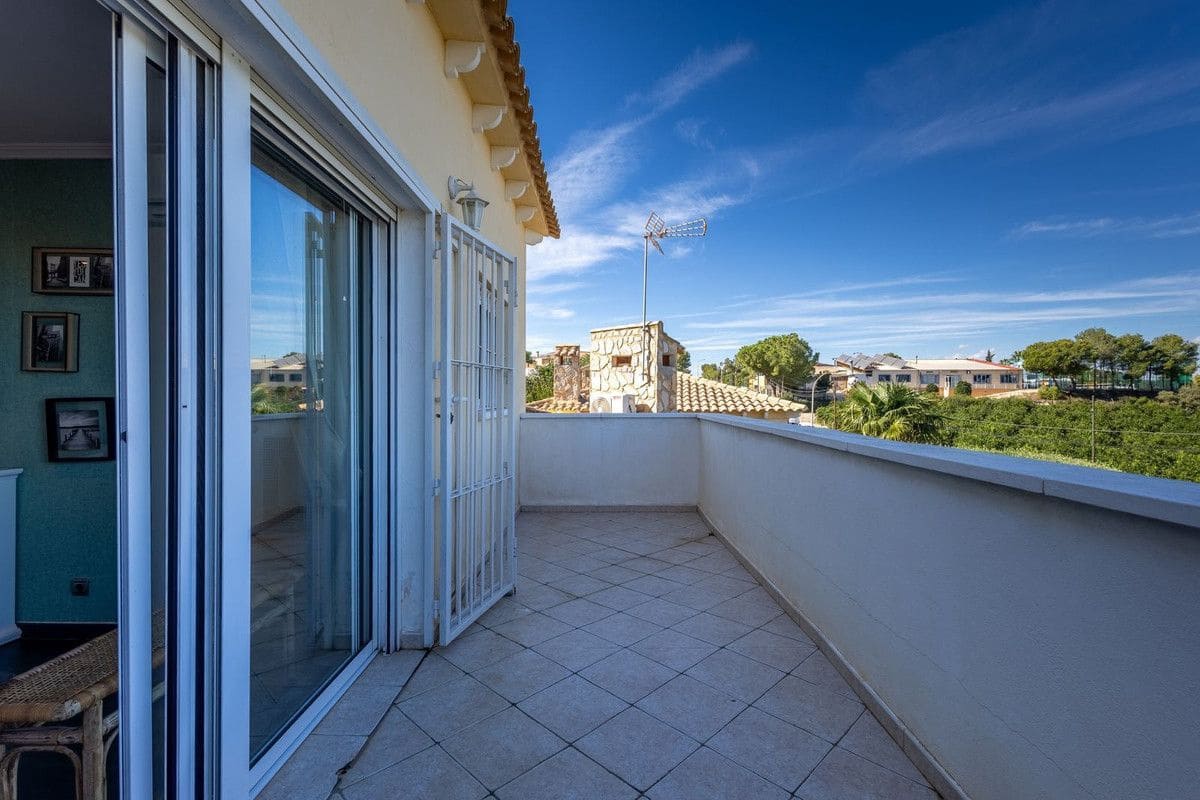 5 camera da letto Villa in vendita in Almoradi - 650.000 € (Rif: 10017849)