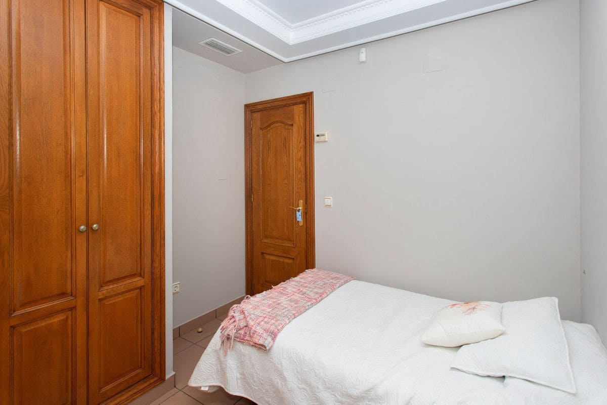 4 bedroom Villa for sale in Torrevieja - € 549,000 (Ref: 10017850)