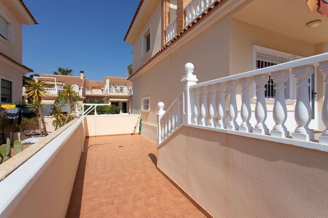 4 bedroom Villa for sale in Torrevieja - € 549,000 (Ref: 10017850)