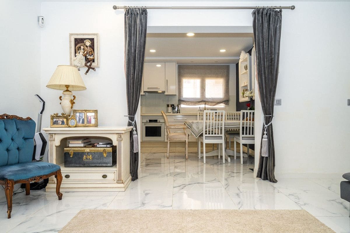 5 Zimmer Villa zu verkaufen in Pilar de la Horadada - 475.000 € (Ref: 10017853)