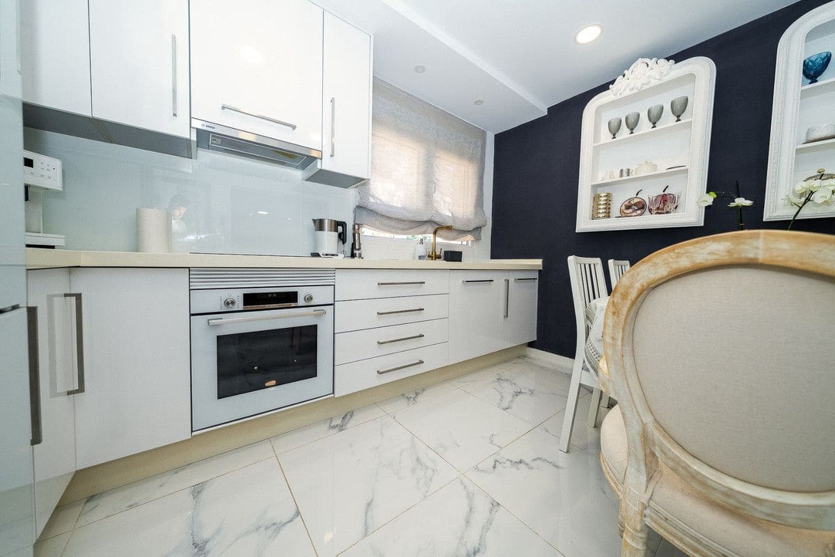 5 Zimmer Villa zu verkaufen in Pilar de la Horadada - 475.000 € (Ref: 10017853)
