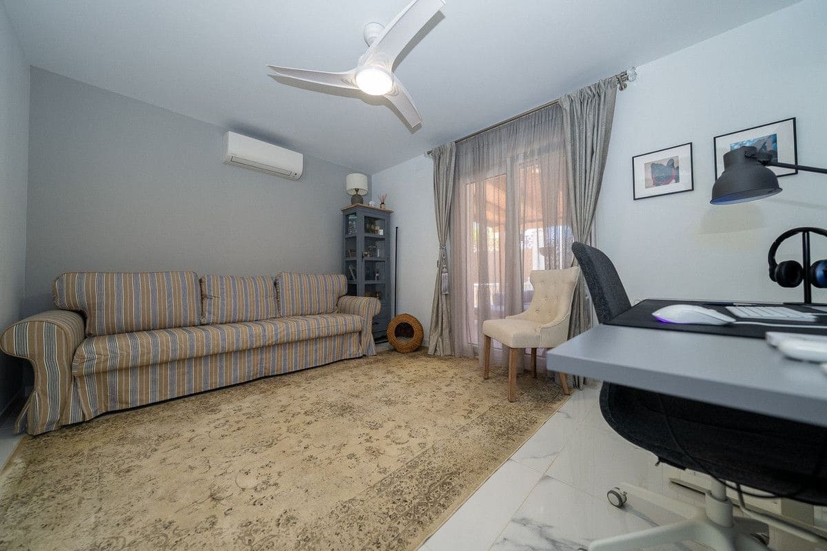 5 Zimmer Villa zu verkaufen in Pilar de la Horadada - 475.000 € (Ref: 10017853)