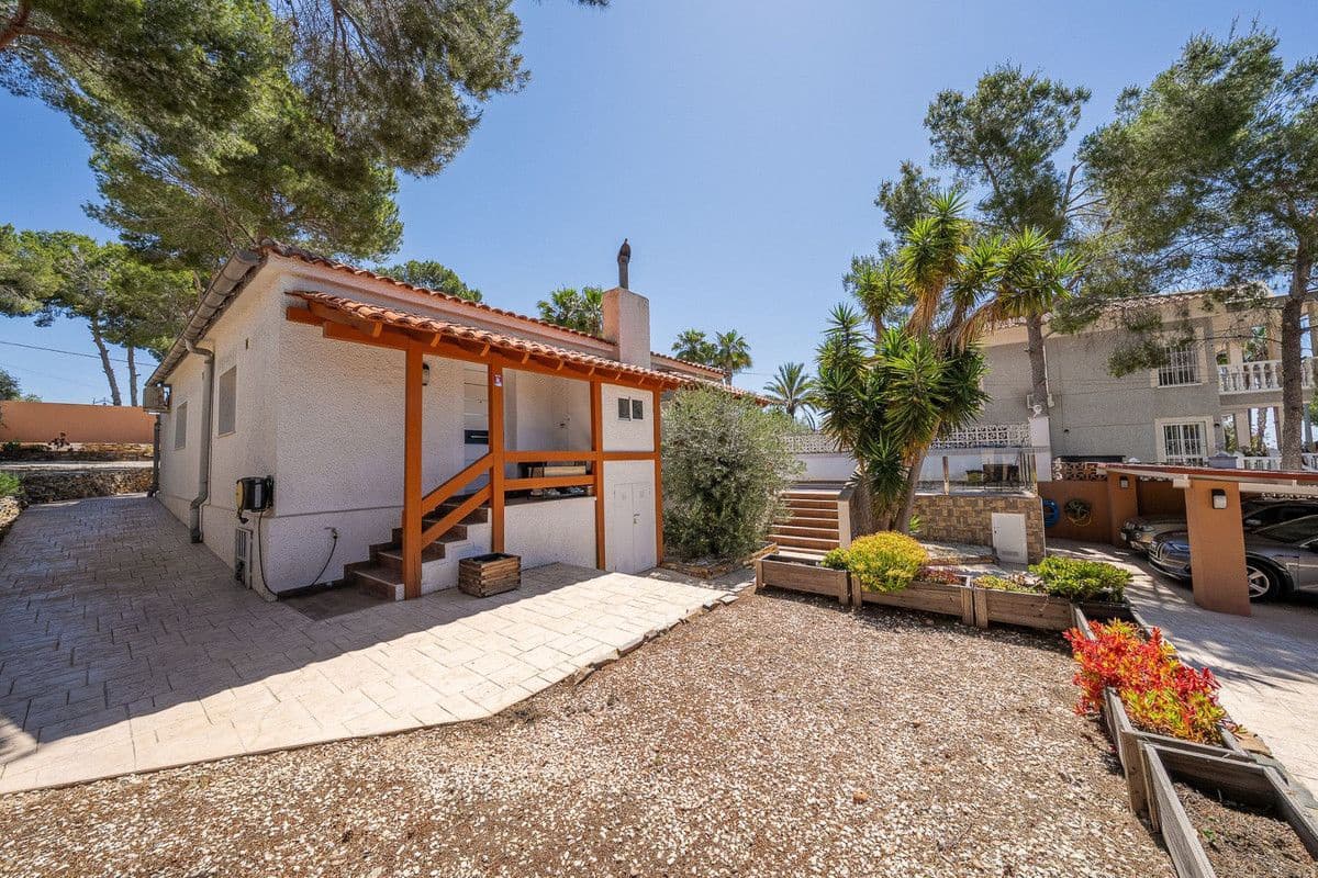 5 Zimmer Villa zu verkaufen in Pilar de la Horadada - 475.000 € (Ref: 10017853)