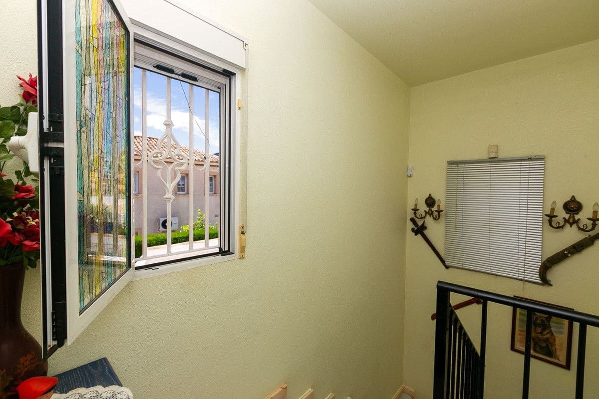 4 bedroom Villa for sale in Torrevieja - € 560,000 (Ref: 10017854)