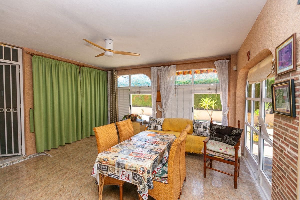 4 bedroom Villa for sale in Torrevieja - € 560,000 (Ref: 10017854)