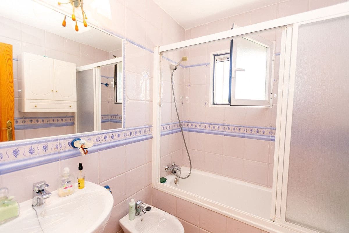 4 bedroom Villa for sale in Torrevieja - € 560,000 (Ref: 10017854)