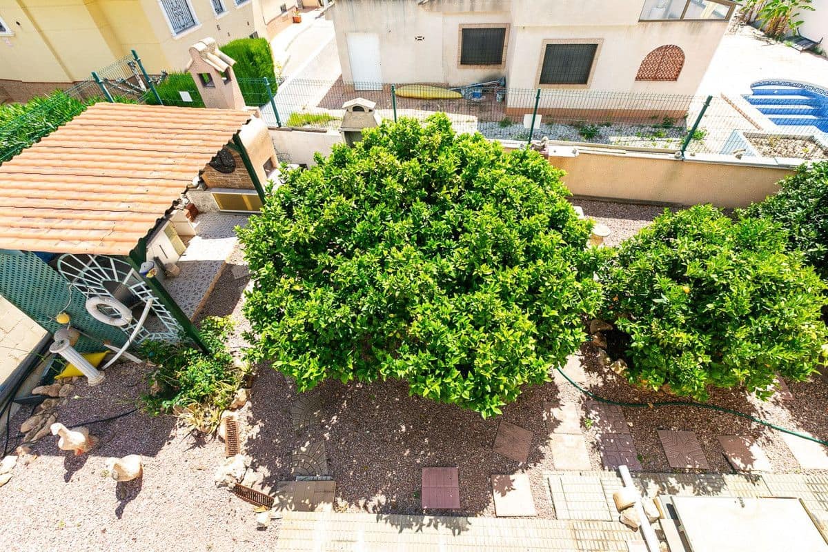 4 bedroom Villa for sale in Torrevieja - € 560,000 (Ref: 10017854)