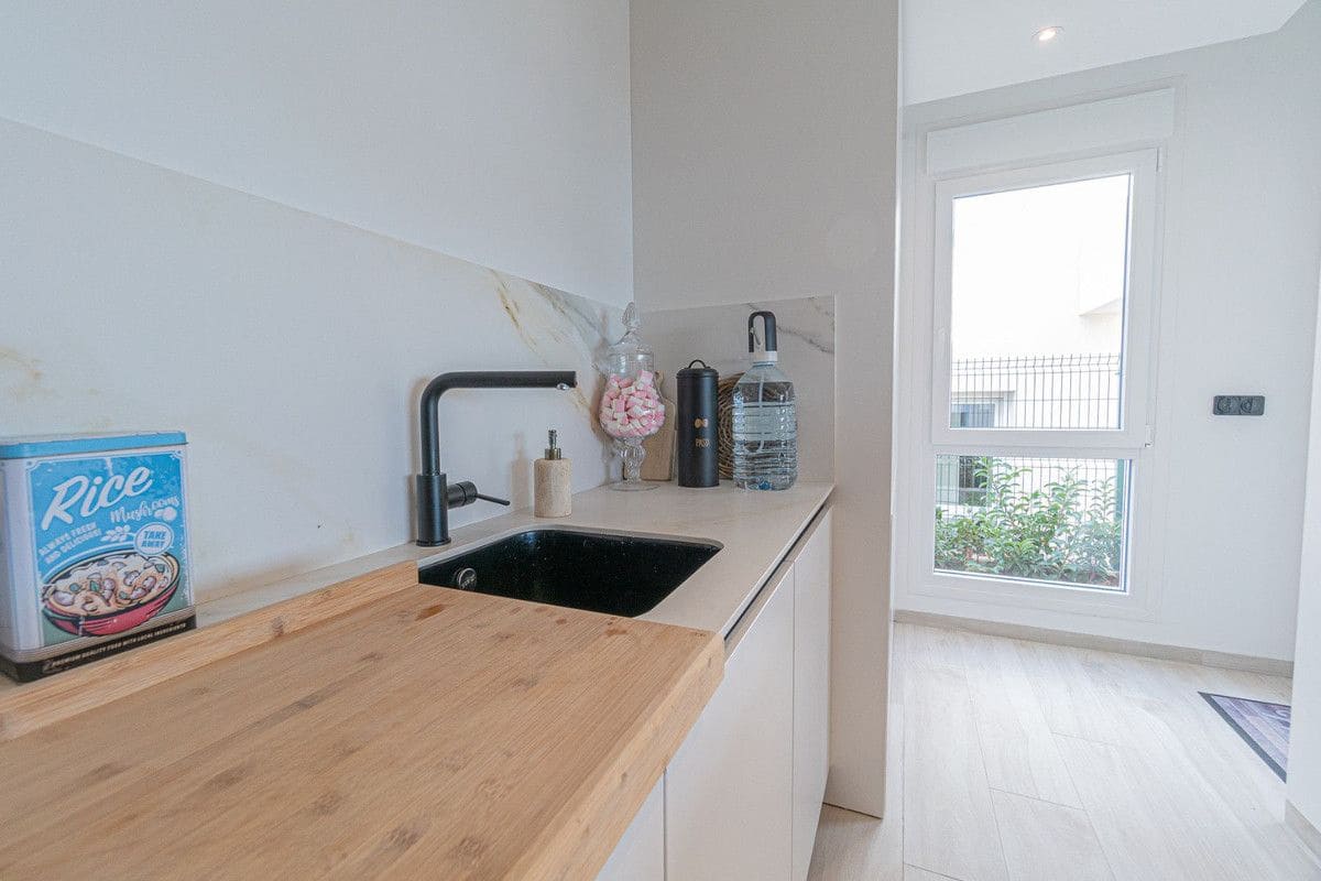 3 bedroom Villa for sale in Algorfa - € 630,000 (Ref: 10017856)