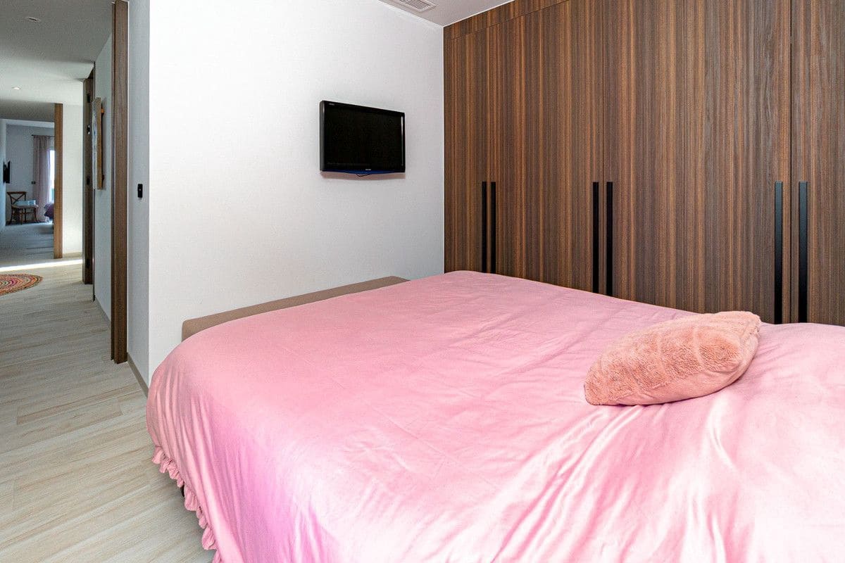 3 bedroom Villa for sale in Algorfa - € 630,000 (Ref: 10017856)