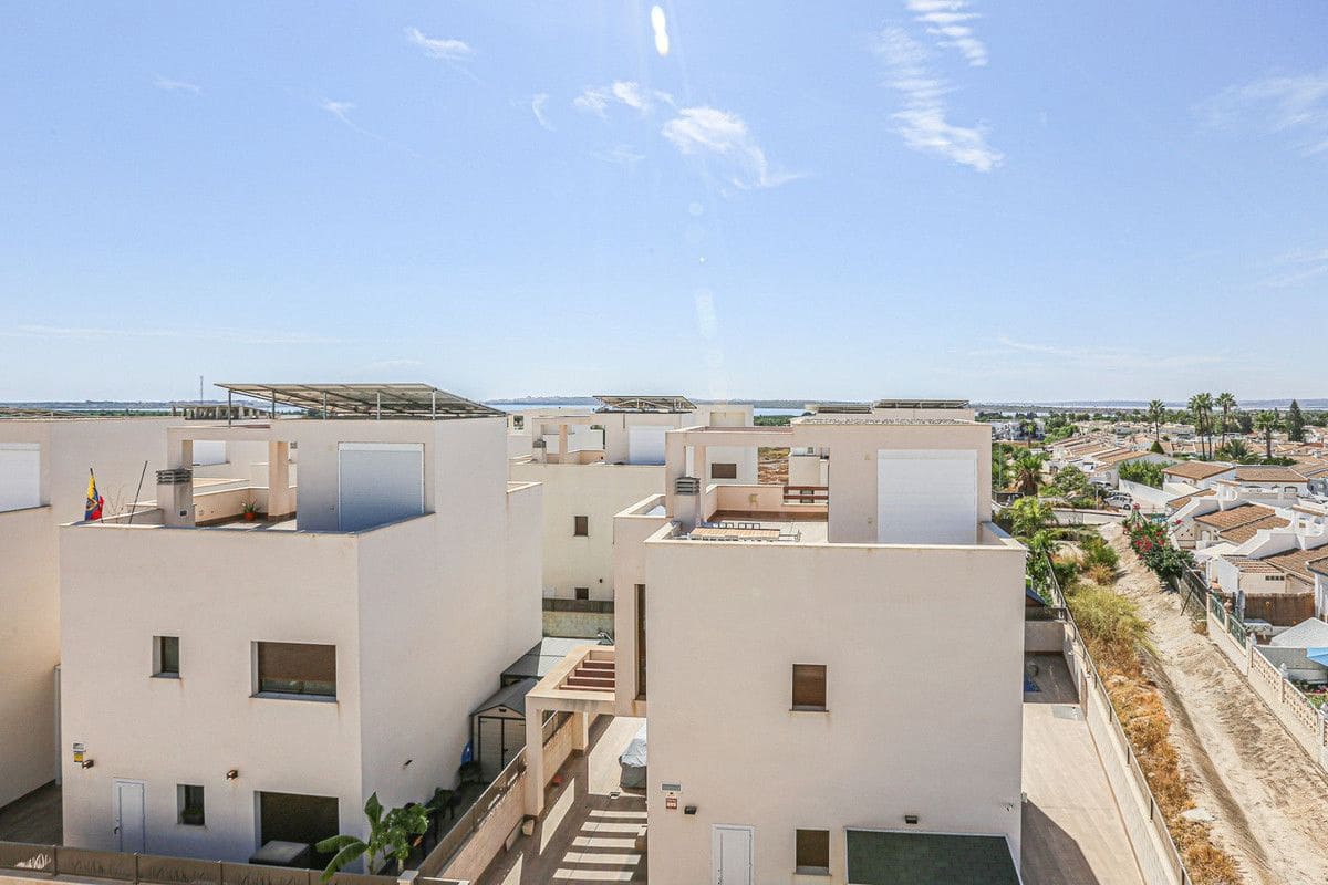 3 bedroom Villa for sale in Rojales - € 550,000 (Ref: 10017858)